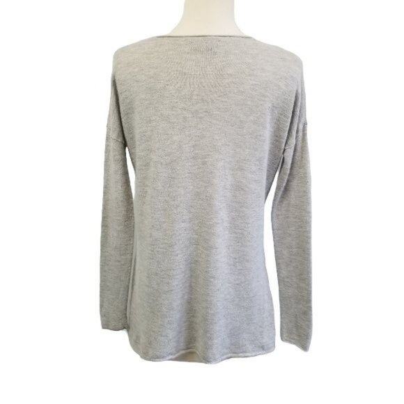 Aritzia Babaton Wool Blend Erin V Neck Sweater in Light Gray Womens Size XXS - Picture 7 of 9